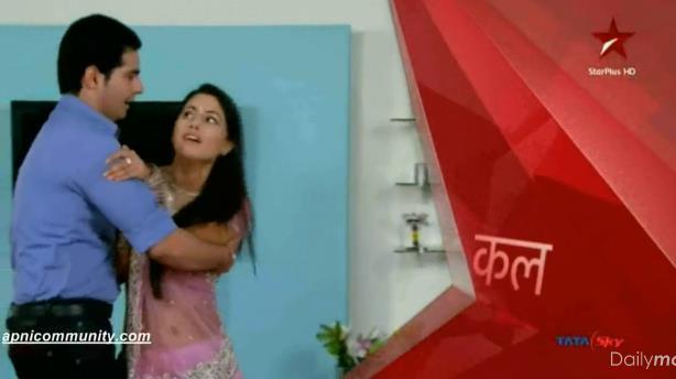 2 - Naksh Precap 12th July 2012 - Naitik Saves Akshara From Falling