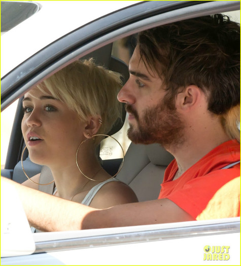 miley-cyrus-decisions-with-bolgare-listen-now-02