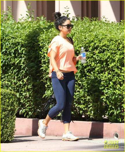 vanessa-hudgens-monday-morning-workout-07