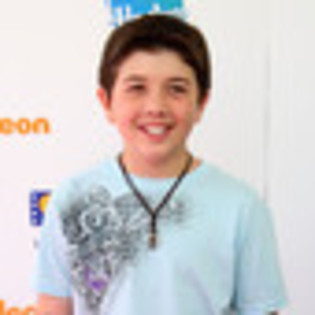 bradley-steven-perry-370493l-thumbnail_gallery