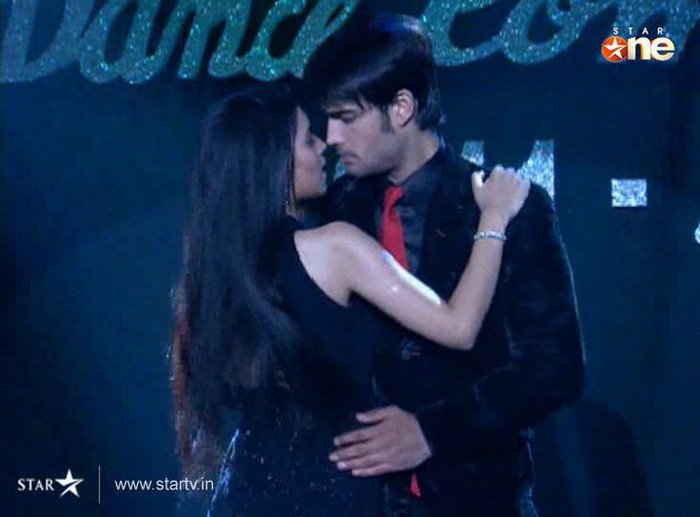 215775_150145681718998_2446936_n - Abhay and Piya