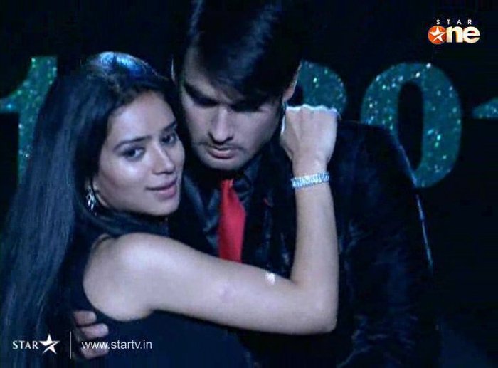 217770_150145611719005_7432335_n - Abhay and Piya