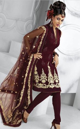 427025_105015886295479_1120617386_n - INDIA fashion and glamour