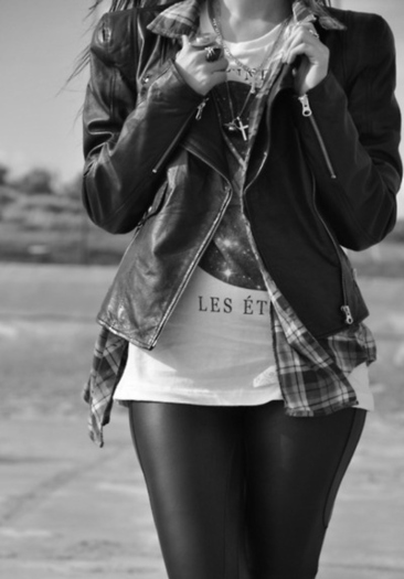black-and-white-clothes-cute-fashion-girl-leather-Favim.com-40304 - Fashion Girl