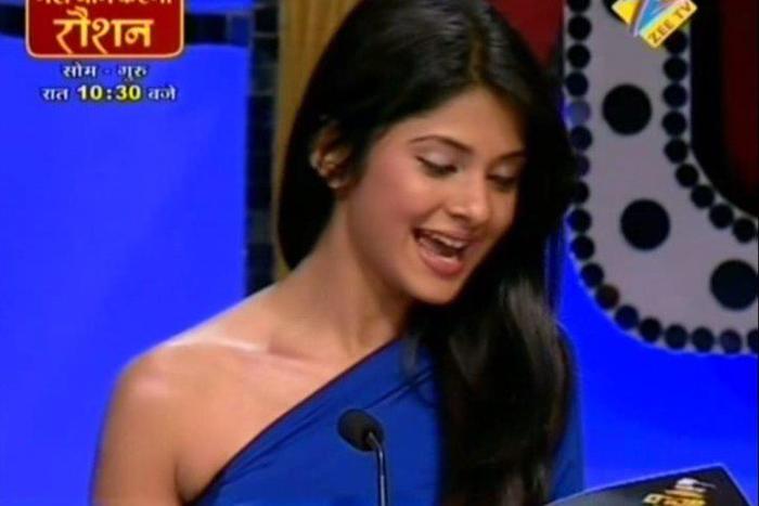 578216_229378687165563_1609039084_n