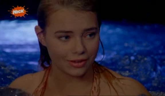 vlcsnap-00246 - Indiana Evans