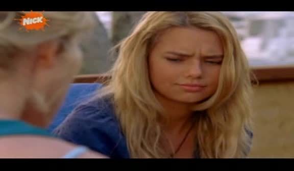 vlcsnap-00288 - Indiana Evans