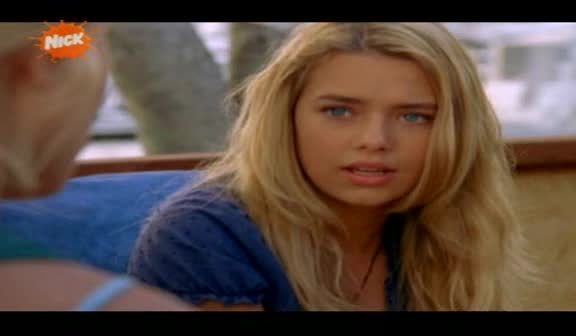 vlcsnap-00304 - Indiana Evans