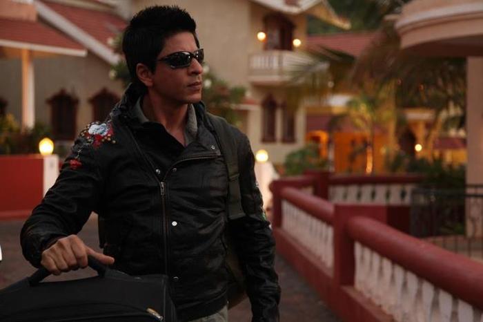 378927_257653964283775_255445450_n - RaOne