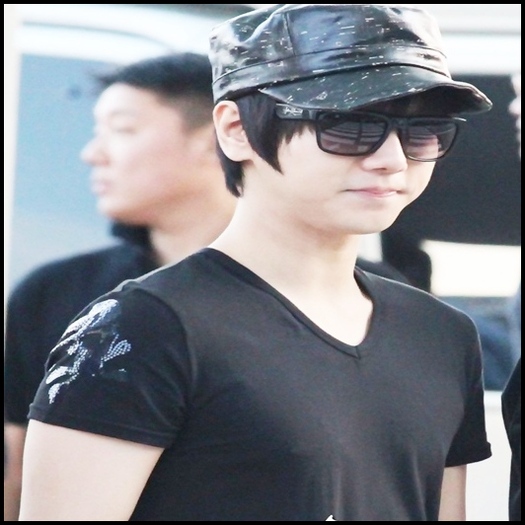 29 - k -x- Kim Jong Woon - Yesung - k