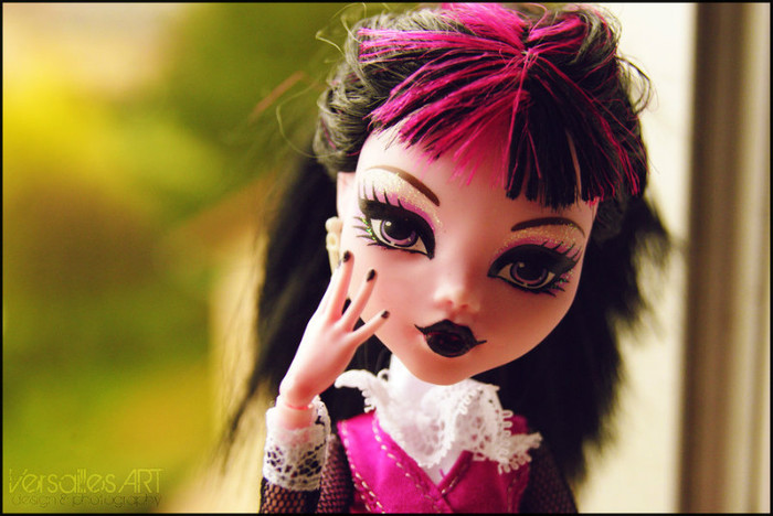 mad_girl_by_versaillesart-d4uztp2