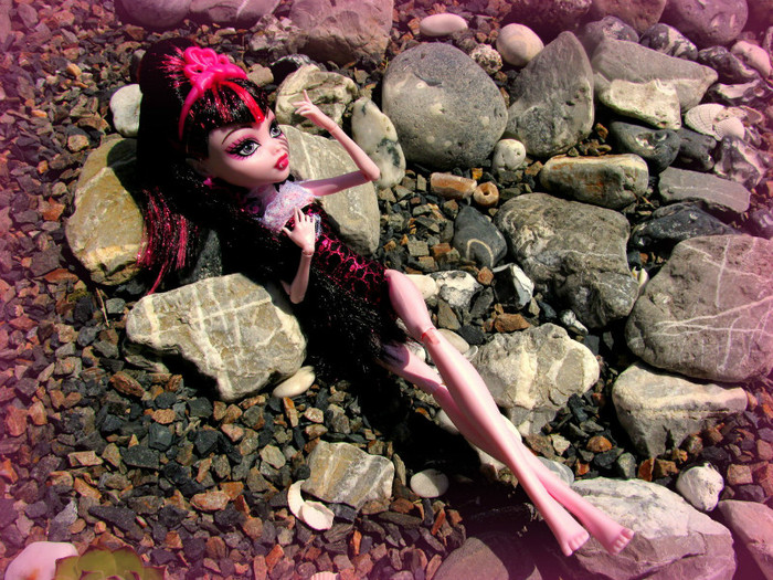 the_sun_is_blinding_by_xxgloomyprincessxx-d54gkor