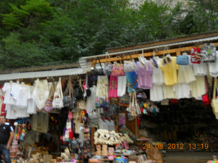 24.08.2012 144 - PEISAJE LACUL ROSU-CHEILE BICAZULUI