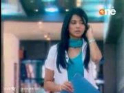 295068_382468858457590_1424617122_a - jennifer winget11
