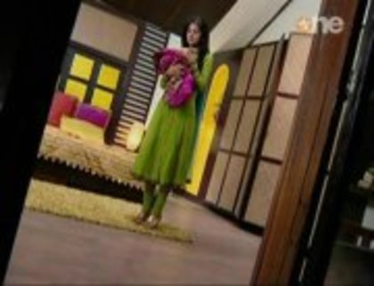 385625_347712105266599_390262688_a - jennifer winget11