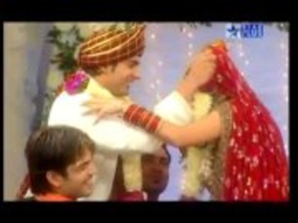 523808_357585200945956_1163056501_a - jennifer winget11