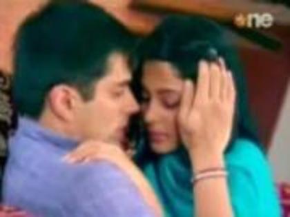 529938_375398289164647_374152684_a - jennifer winget11