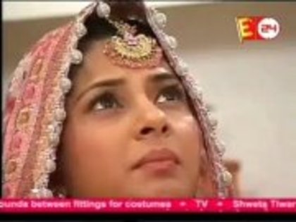 533225_351492661555210_216150950_a - jennifer winget11