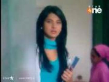 545011_382464451791364_606138738_a - jennifer winget11