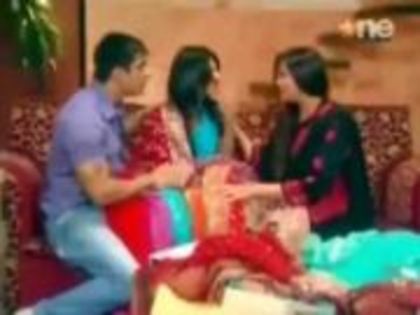 545857_375393822498427_1177096486_a - jennifer winget11