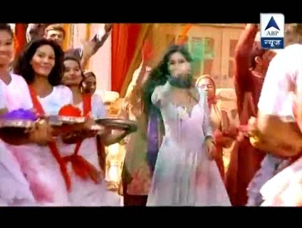 SARA DANCE (4). - Sara-Ashmit put their best foot forward for a film song
