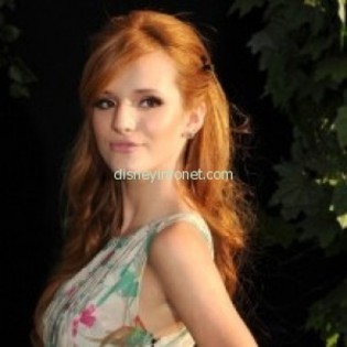 timthumb.php_ - Poze cu Bella Thorne