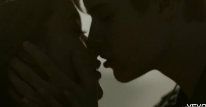 R: Te`am iertat :X pt k te iubesc ?:X