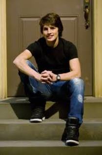 images (26) - Magicienii Din Waverly Place