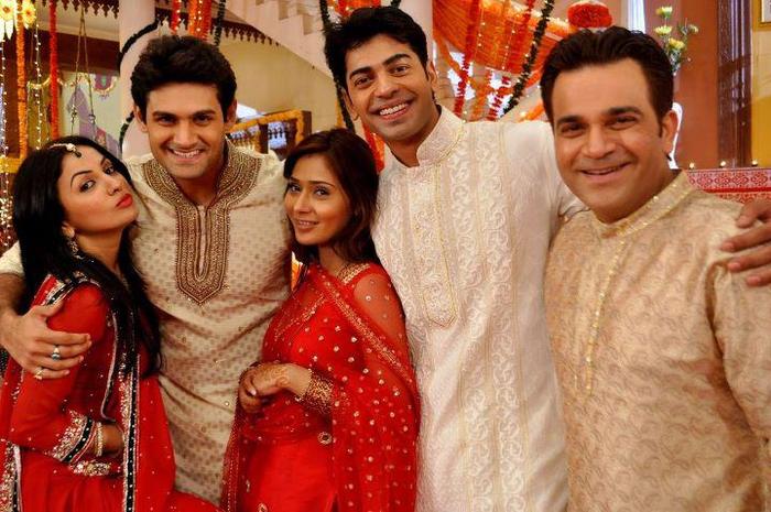 296473_10150363636019556_223370352_n