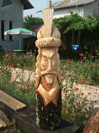 100 e - poze sculpturi