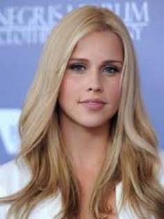 Claire Holt - Concurs 4