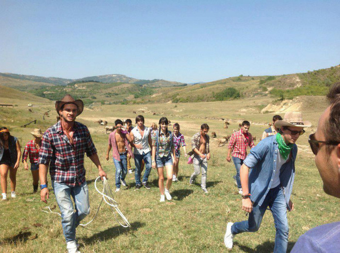 2012-08-21_253866_261334487316494_832743341_n - Pariu cu viata sezonul 1 2 si 3