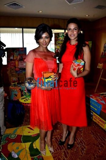 577579_10151022023895421_2092748058_n