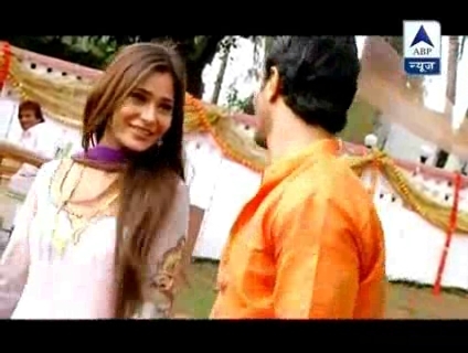 00_01_29 - sara khan17
