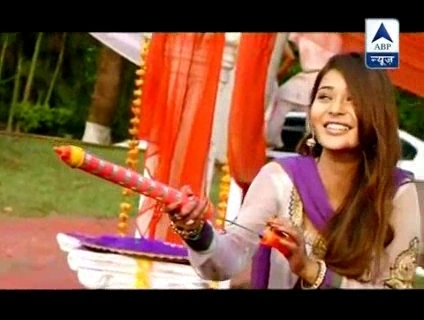 00_01_57 - sara khan17