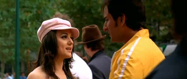 vlcsnap-00116 - Saif si Preity