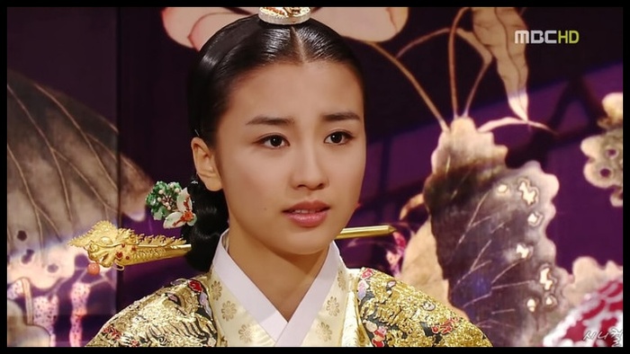 Bine.Ce te aduce la mine ?