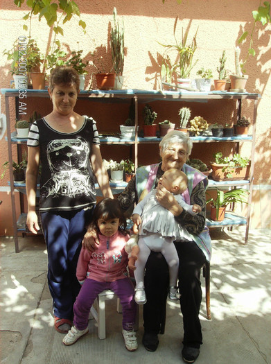 august 2012 040 - nepotelele mele