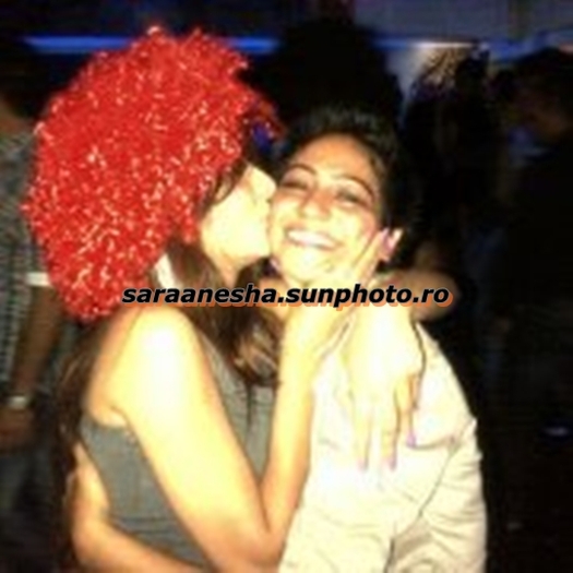 418083_10150753341551062_838541451_a - sara khan17