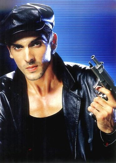  - 0 Zayed Khan