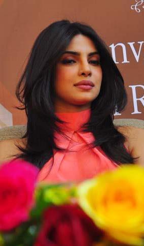 386179_258688724192768_335837653_n - 0 Priyanka Chopra
