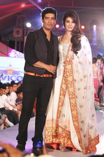 521883_385318538196452_975131479_n