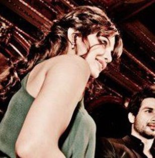 527717_379997482061891_1908245644_n