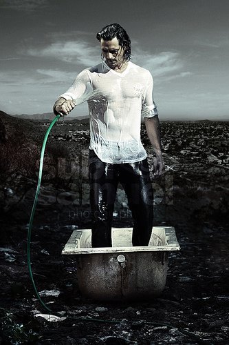 185956_187833824589783_2019845_n