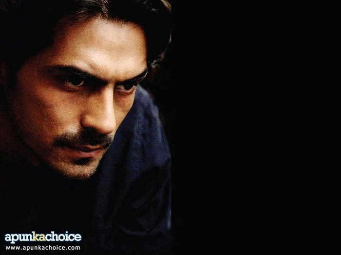 284943_231503963556102_691049_n