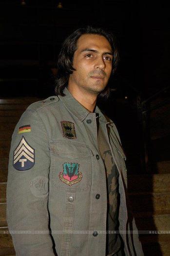 313346_257549550951543_1255747584_n