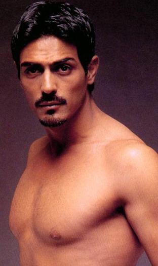 546815_374306185942545_1482150707_n