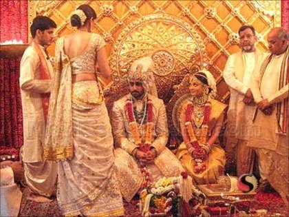 388056_451952548182652_1799630659_n