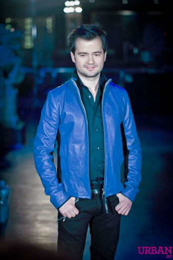 filmari-laurentiu-duta-ft-andreea-banica---shining-hearts-urbanro--24-_tb628 filmari-laurentiu-duta-ft-andreea-banica---shining-hearts-urbanro--24-_tb628