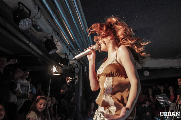 elena-gheorghe-in-garajul-europa-fm--urbanro---52-_tb628 - Elena Gheorghe